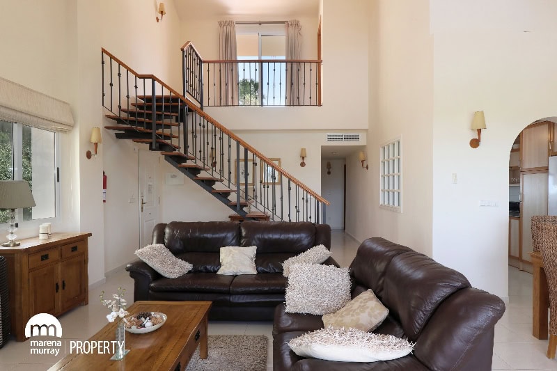 Curated visual reference: Visual Reference: Los Olivos 3 Bed Penthouse Rental Lo30